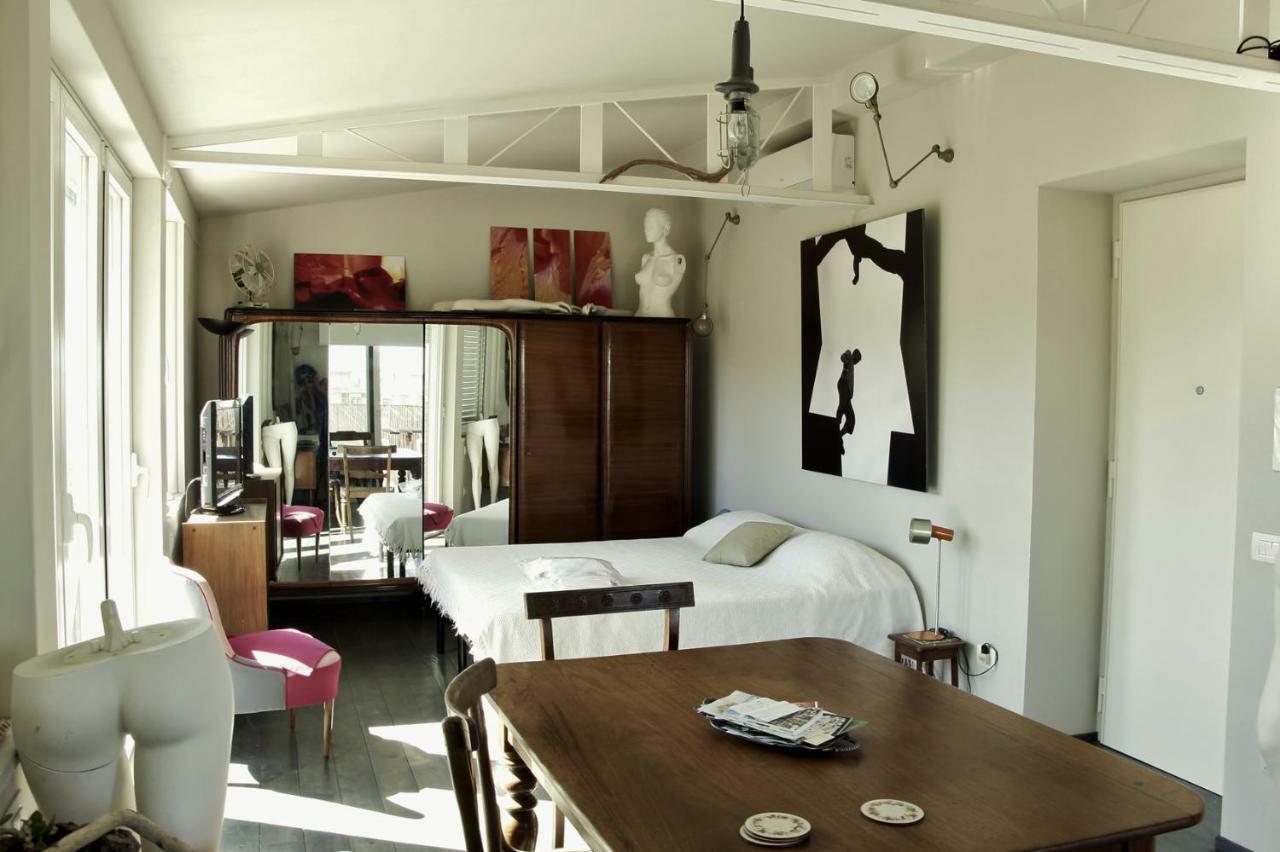 Mini Attico Panoramico Con Terrazza Apartment กาญารี ภายนอก รูปภาพ
